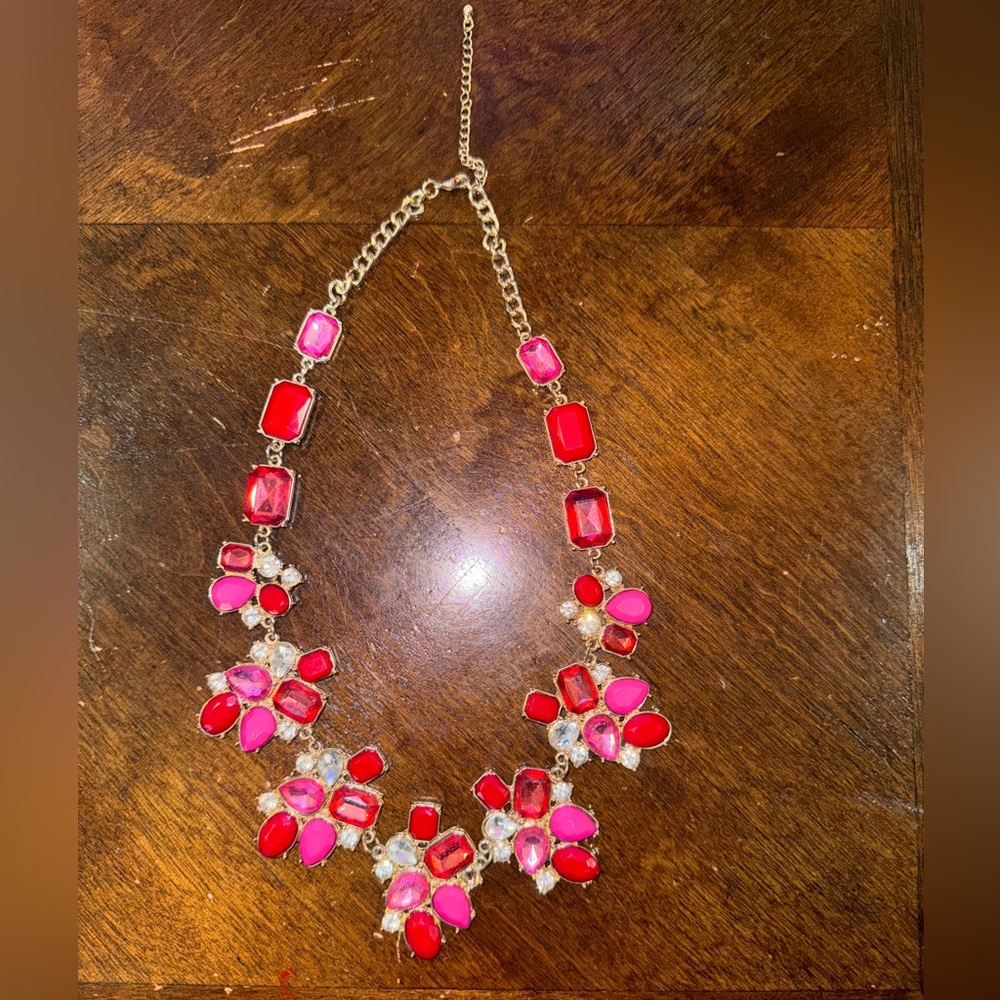 Bulky necklace